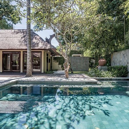 Kayumanis Nusa Dua Private Villa & Spa Exteriör bild